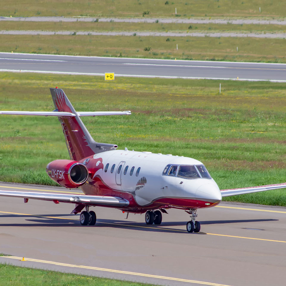 Midsize Jets - Private Jets: Charter, Flight \u0026 Rental