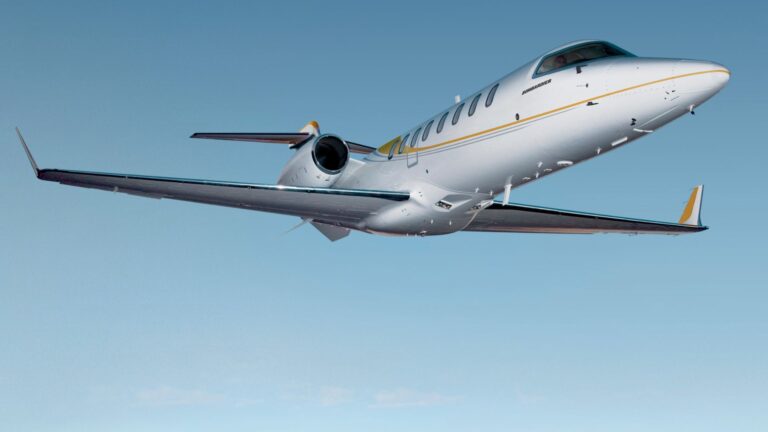 Learjet 75 Charter - PrivateJet.com