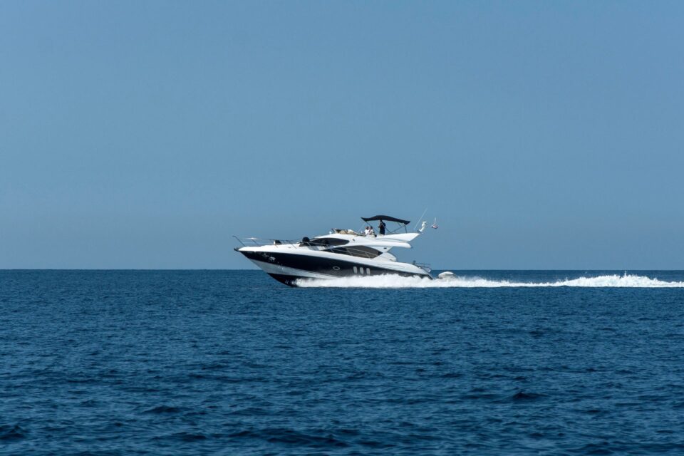 Private Yacht Parties and Catamaran Tours