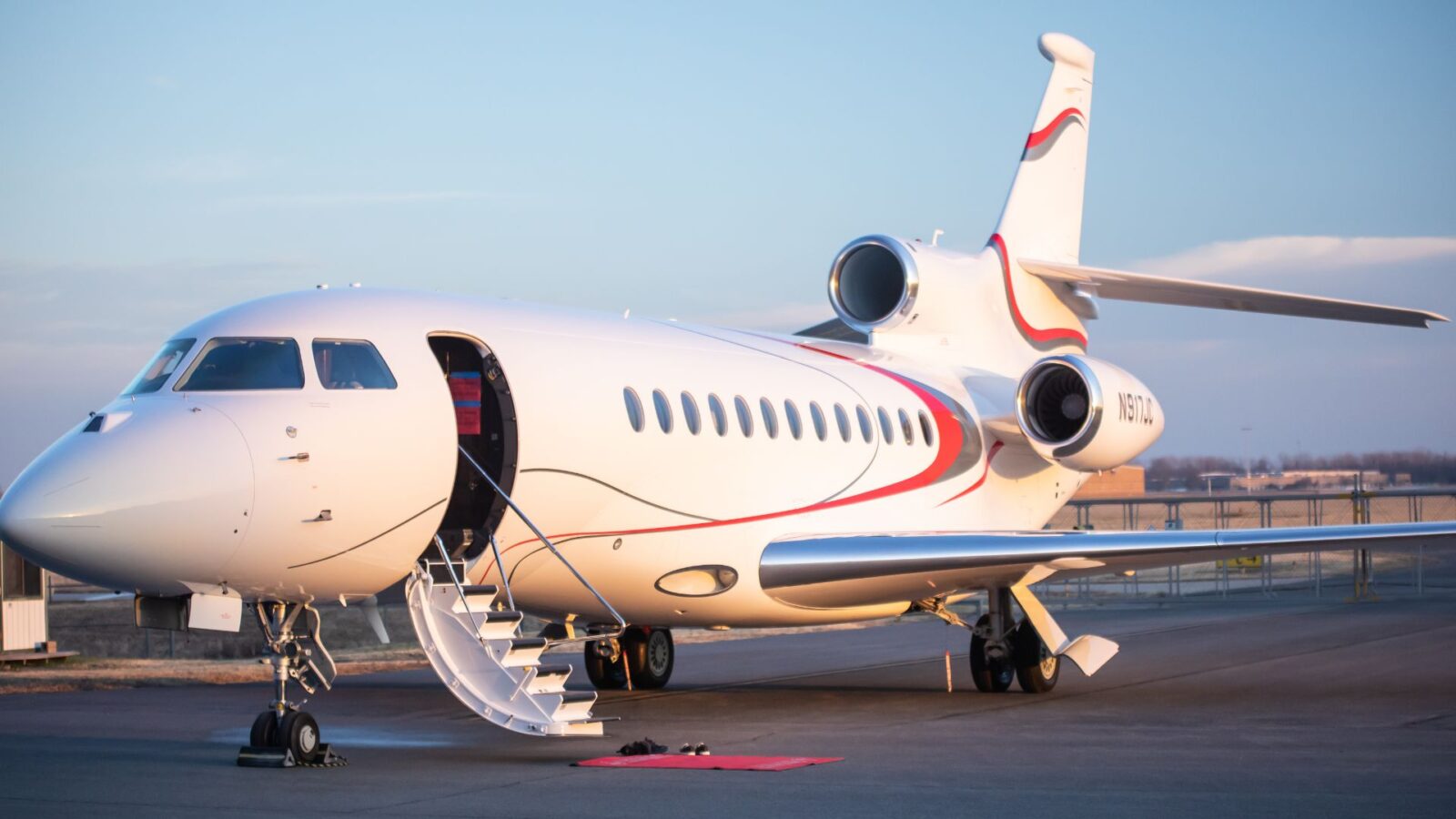 Falcon 8X Charter